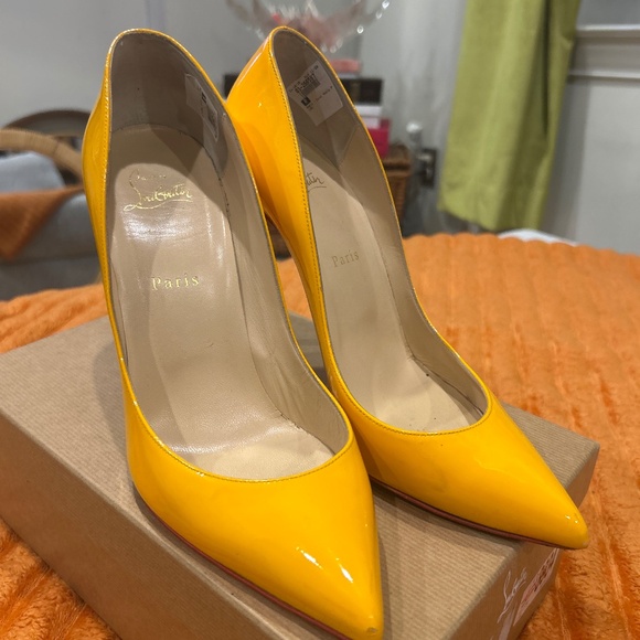 Yellow Patent Pigalle Follies 100 size 41 - Picture 1 of 5
